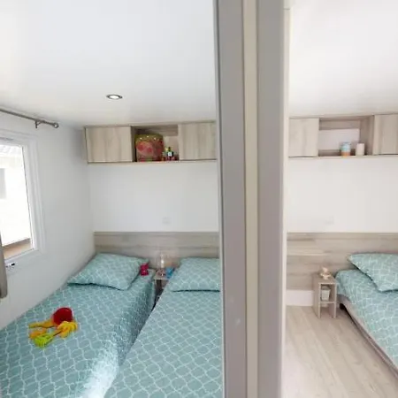 Mobil Camping 4 Etoiles * Fréjus