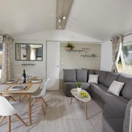 Mobil Camping 4 Etoiles Fréjus